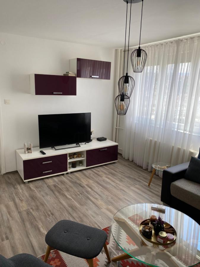 Apartment Lovely And Cosy 1-bedroom